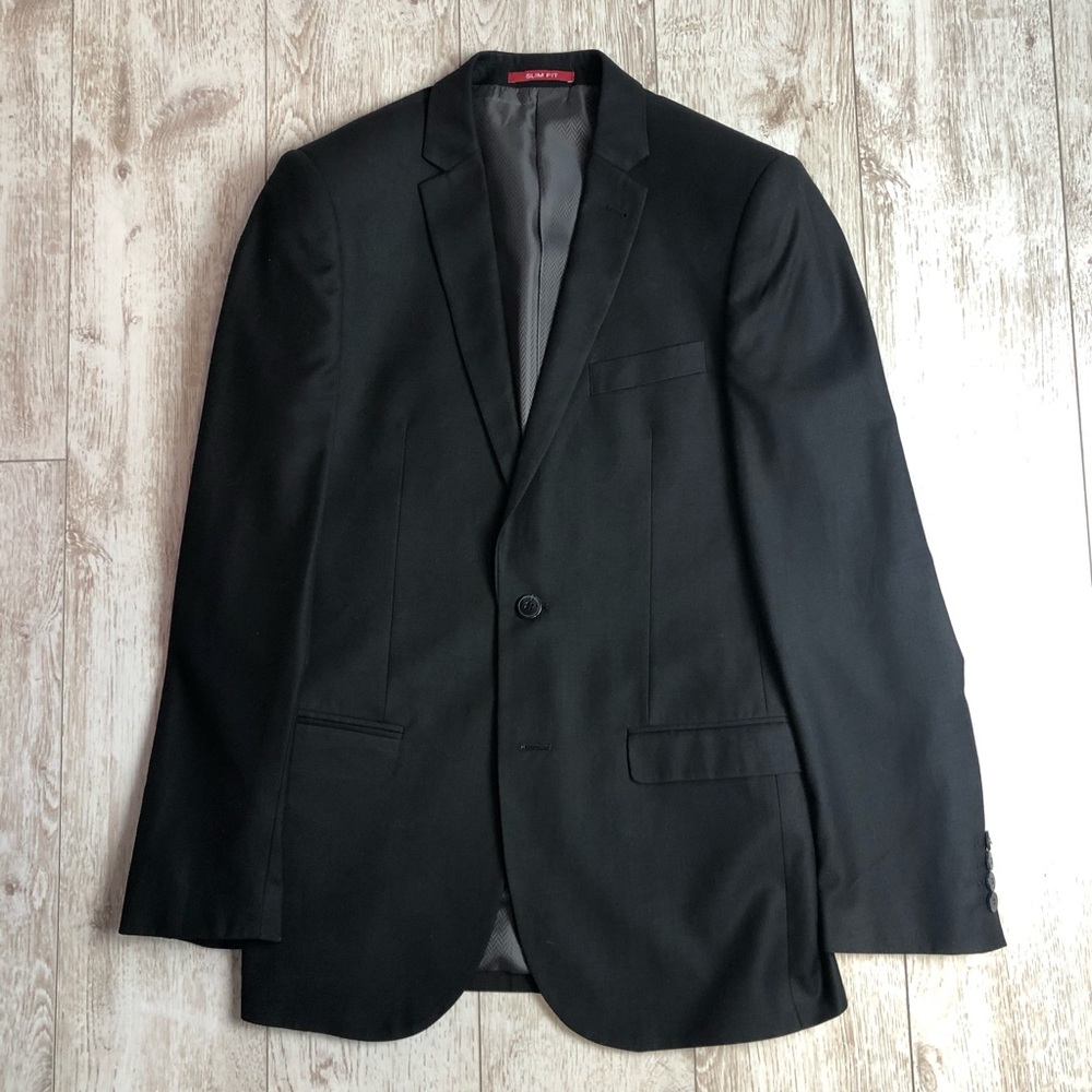 Black 3-piece suit size US38